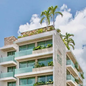 Newport House Playa Boutique 4*, Playa del Carmen Mexico